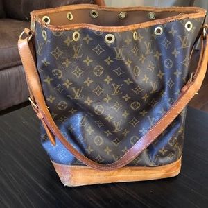 Louis Vuitton drawstring bucket bag